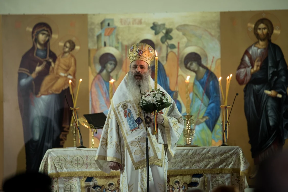 Slujbă biserică ortodoxă/ FOTO:Arhiva