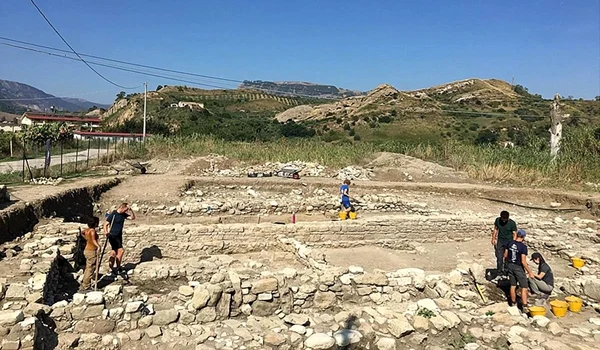 Morminte romane, bizantine, islamice și normande, cercetate la Casale San Pietro, în Sicilia (© Universitatea din York)