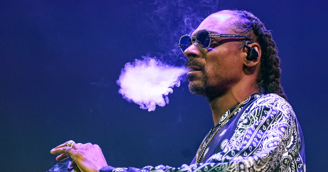 Snoop Dog susține că s-a lăsat de fumat. Foto Profimedia