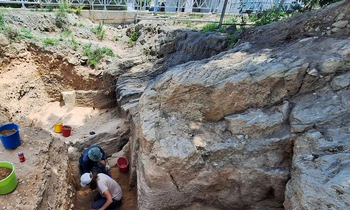 Descoperiri arheologice pe Dealul Fabrika din Kato Pafos (© Τμήμα Αρχαιοτήτων Κύπρου / Department of Antiquities Cyprus)