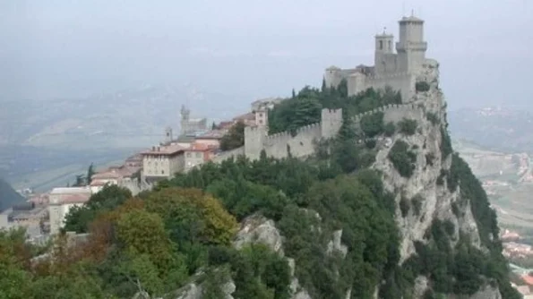 San Marino, atmosferă medievală şi turişti ruşi jpeg