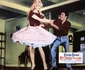 Brigitte Bardot în fustă pepit în filmul „Voulez vous danser avec moi”. FOTO: Profimedia