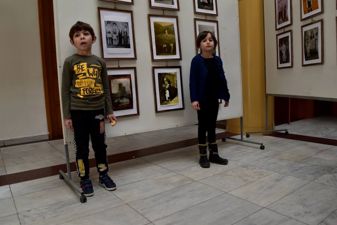 Expoziţie cu fotografii vechi de peste un secol la Vâlcea - „Dianu tărâm de poveste Oameni care au fost” Foto FB Ion Cârstea