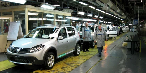 Uzina Dacia de la Mioveni FOTO Adevărul