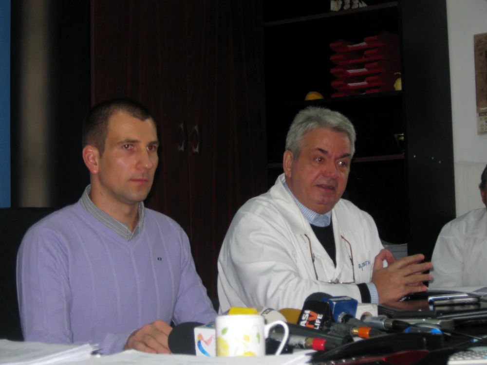 Managerul Vladimir Poroch şi doctorul Teodor Stamate