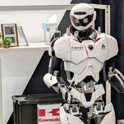 robot japonez jpg