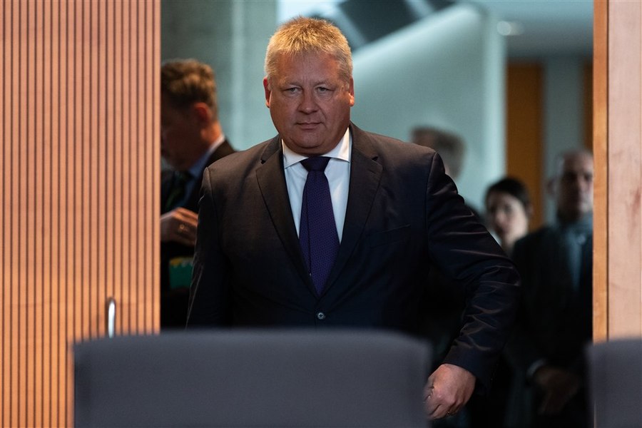 Spionajul post-pandemie. Șeful BND se plânge că potențialii candidați vor să lucreze de acasă