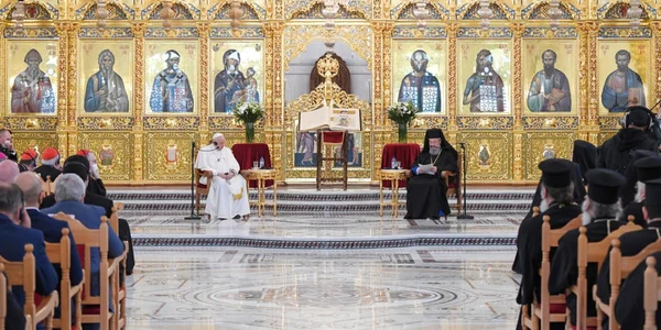 Arhiepiscopul Chrysostomos II si Papa Francisc la Catedrala Ortodoxa din Nicosia FOTO EPA-EFE