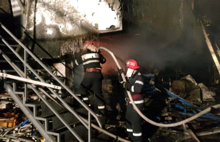 Incendiu depozit Tulcea
