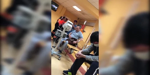 5acca68adf52022f75a9733e jpg