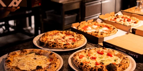 România are două pizzerii în prestigiosul ghid 50 Top Pizza Europa. Un local din Iași conduce clasamentul național pizza ZANO Iasi FOTO Facebook/Zano