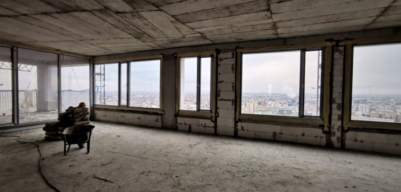 Panorama Timişoarei din locuinţa aflată la etajul 20  FOTO Ş.Both