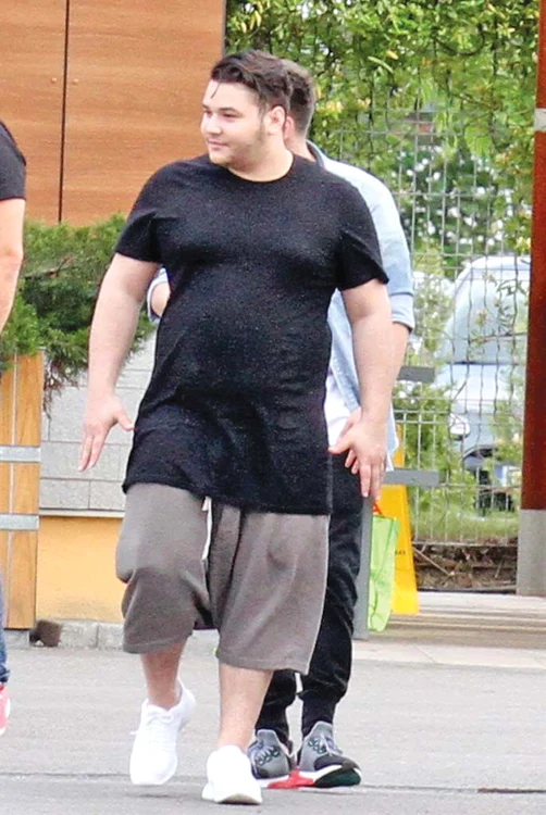 2016. Deşi avea probleme cu greutatea, Patrick frecventa restaurantele fast-food