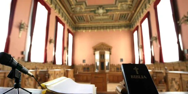 sala judecata instanta foto adevarul