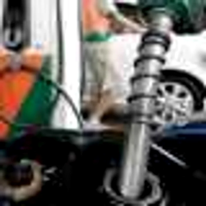 Consiliul Concurenţei analizează modul de stabilire a preţurilor la carburanţi