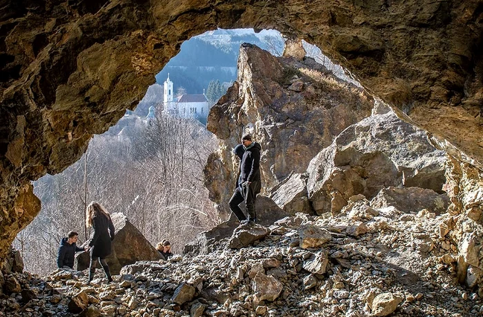Galeria Văidoaia a devenit obiectiv turistic FOTO Casa Petri Roșia Montană