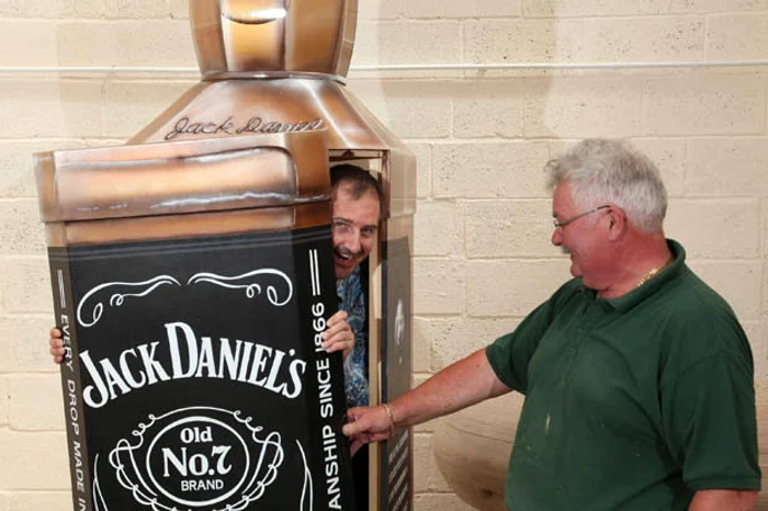 
    Veteranul de război Anto Wickham, 48 de ani  