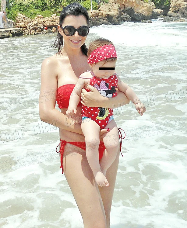 
    Simona şi Sabin au  fost în prima vacanţă  alături de fiica lor  