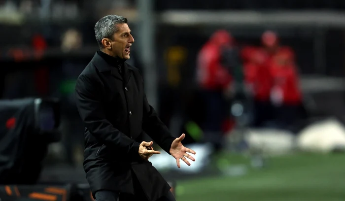 Răzvan Lucescu merge mai departe în Liga Europa cu echipa sa (FOTO: EPA)
