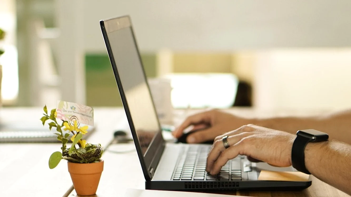 Românii preferă cumpărăturile online, Foto: Arhivă Adevărul