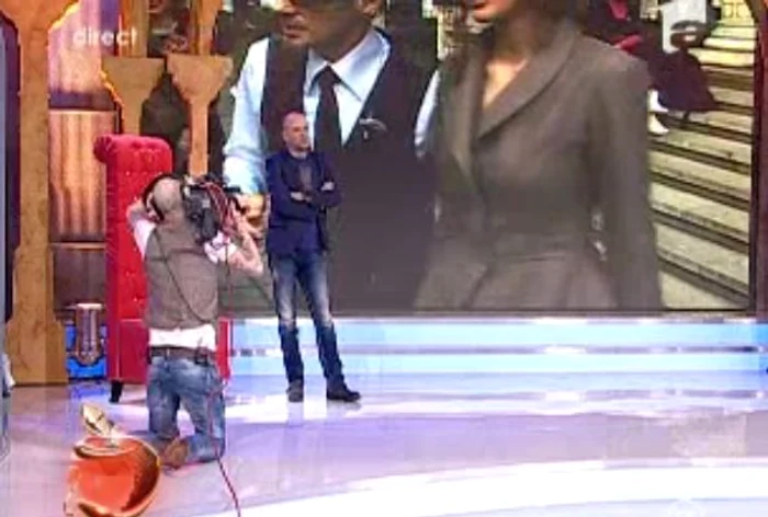 Bordea il filmeaza pe Capatos