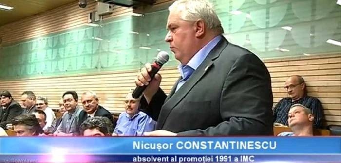 Deşi susţine că este netransportabil, Nicuşor Constantinescu a venit la Institutul de Marină pentru a se întâlni cu foştii colegi CAPTURĂ Reporter NTV