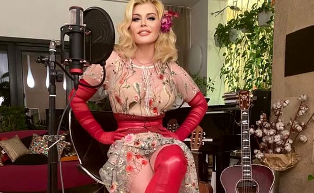 
    Ce așteptări are Loredana Groza de la noii concurenti X Factor  