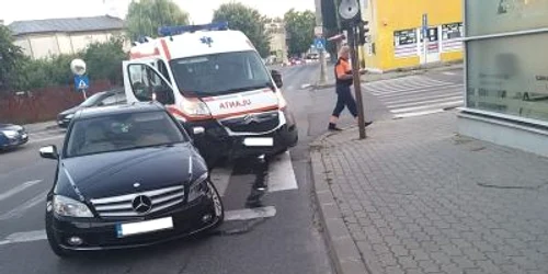 ambulanţa accident