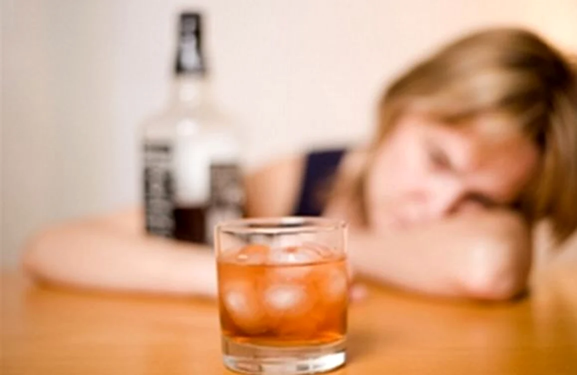 Femeia a consumat alcool, iar apoi și-a agresat iubitul FOTO Adevărul
