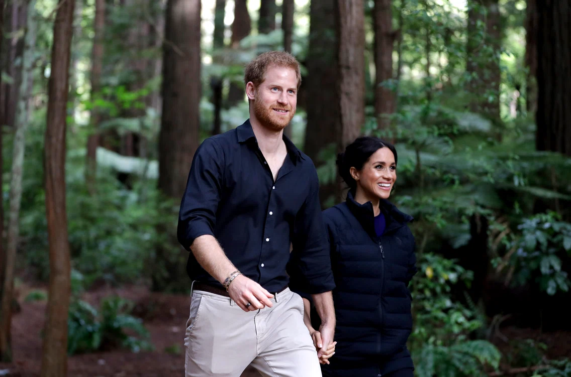 Harry și Meghan în pădure