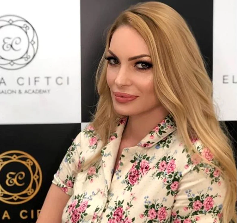 
    Cum arată Valentina Pelinel după ultima sarcină Foto: Instagram   