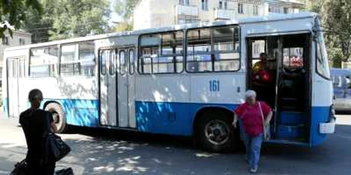 Autobuzele vechi provoacă pierderi de milioane de lei la bugetul capitalei