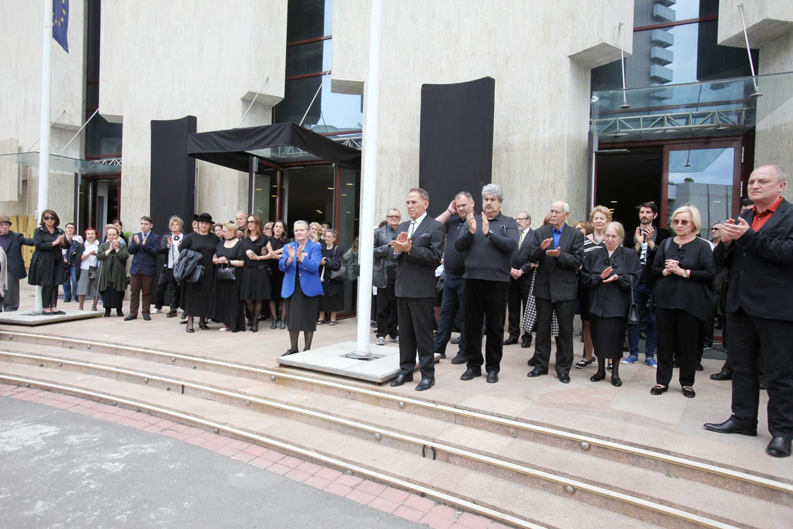 Ultimele aplauze pentru Ilinca Tomoroveanu