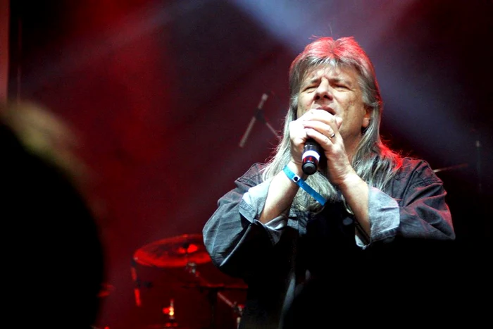 Timp de 36 de ani, de la înființarea trupei Conexiuni, în 1983, până miercuri, 13 noiembrie, inima lui Florian Stoica a bătut pentru rockul românescFoto: facebook.com