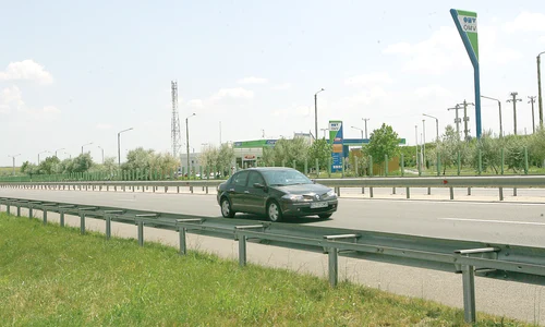 masina autostrada21564 jpeg
