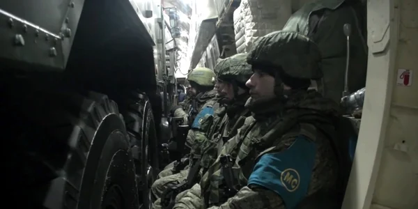 Militarii ruşi trimişi în Kazakhstan pentru a participa la operaţiunea de pace . FOTO EPA-EFE