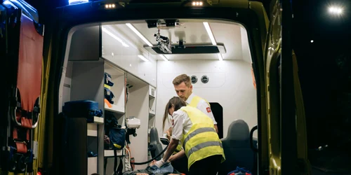 pexels mikhail nilov 8943281 jpg