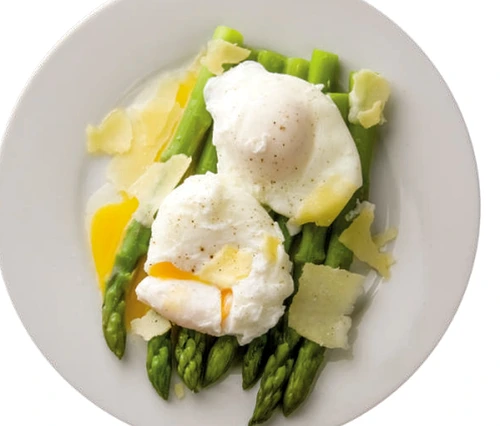 sparanghel cu ou posat jpg