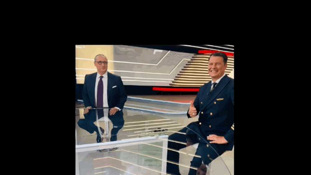 Show de familie la TVR. Fosta purtătoare de cuvânt a președintelui Iohannis și-a invitat și lăudat soțul în propria emisiune. „Sunteți un model!”