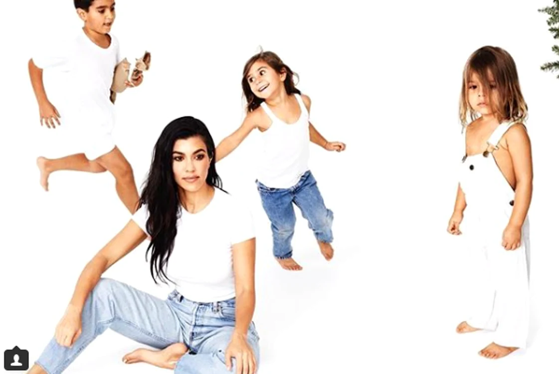 kourtney kardashian png