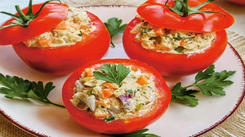 rosii umlute cu salata de ton jpg