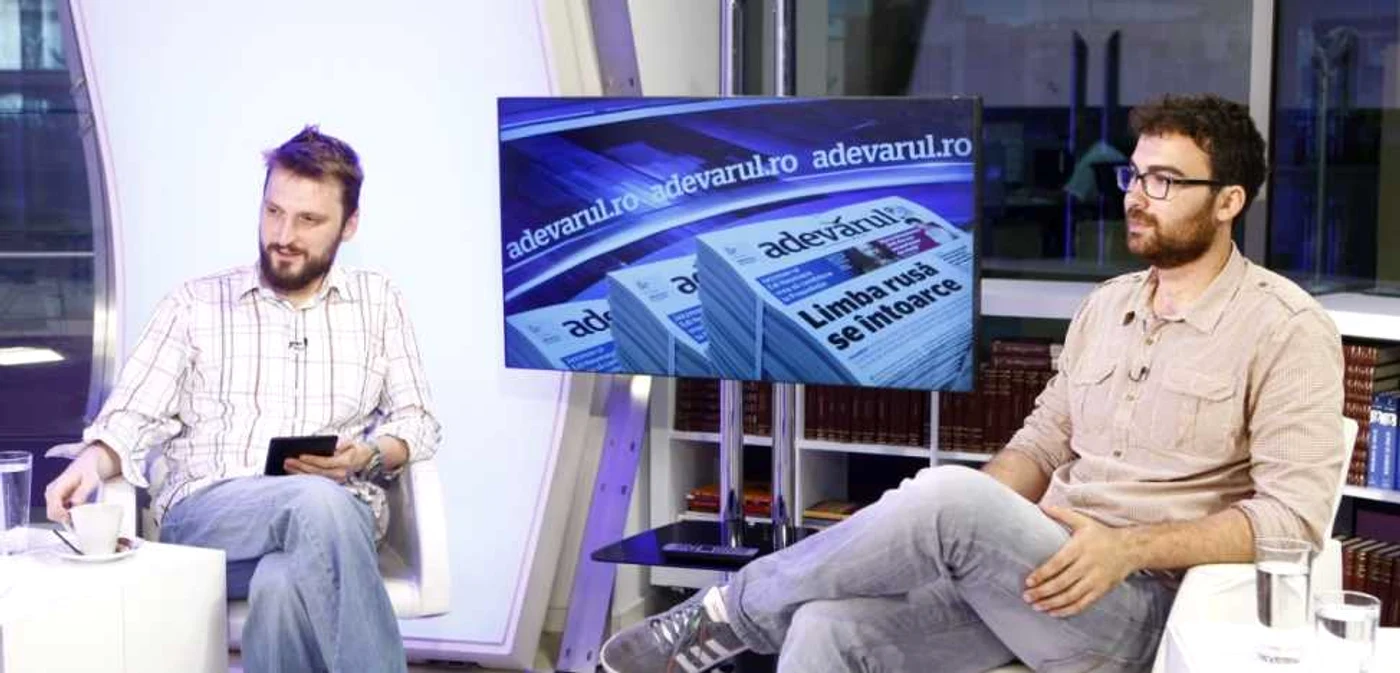 Ovidiu Eftimie (stânga) şi Dan Panaet au vorbit despre umor, la Adevărul Live FOTO David Muntean