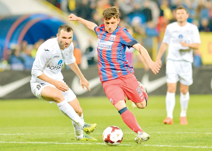 
    1,60 metri măsoară Robert Vîlceanu,  fiind cel mai scund  jucător din lotul Stelei  