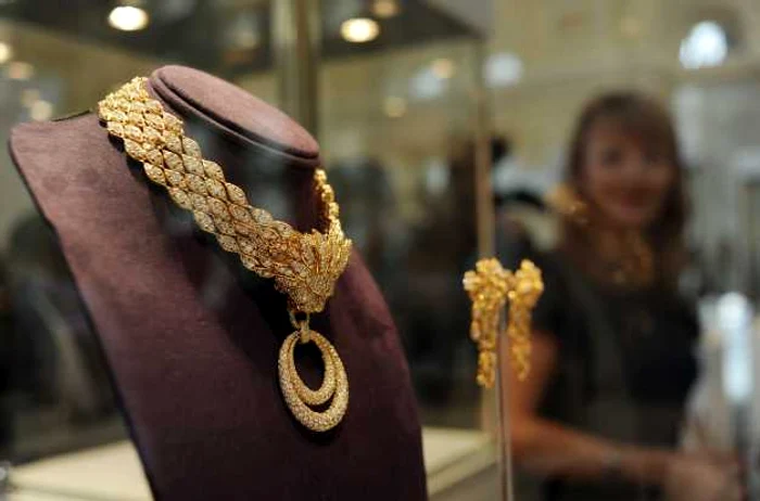 Van Cleef & Arpels reuters