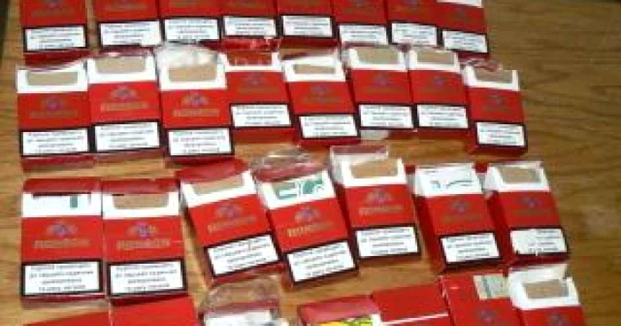 Botoşani: Aproape 1.000 de pachete de ţigări confiscate de poliţişti
