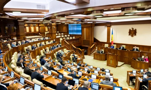 Parlament Chisinau FOTO Multimedia parlament md jpg