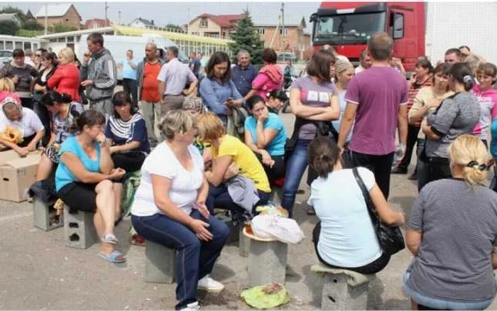 Românii din Cernăuţi protestează împotriva mobilizării