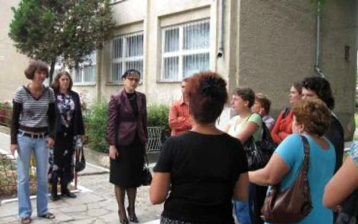 Iaşi: Regiunea pe scurt / Educatoare beată la serviciu, în prima zi de şcoală