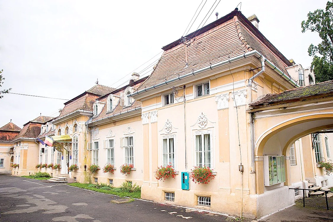 Castelul Contelui  Samuel Teleki. Preţ de pornire: 450.000 de euro
