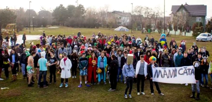 Clujenii au organizat, în urmă cu două săptămâni, un Harlem Shake la care au participat 300 de persoane